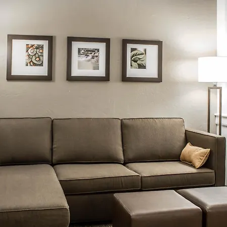 Comfort Suites Hartville-North Canton-2