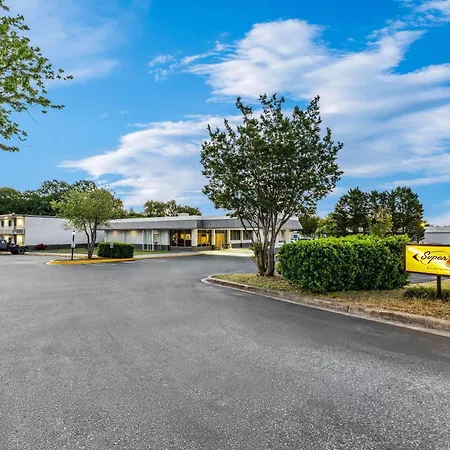 Super 8 By Wyndham Gaffney-2