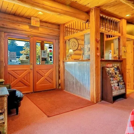 Dodge Peak Lodge-2