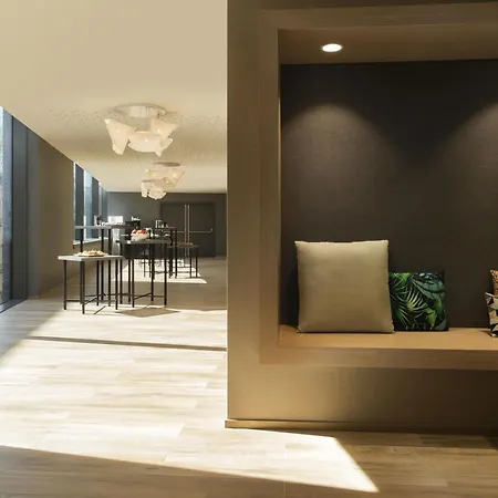 Novotel Charleroi Centre-3