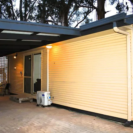 Penola Coonawarra Caravan Park-3