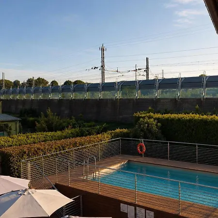 Petit Hotel-2