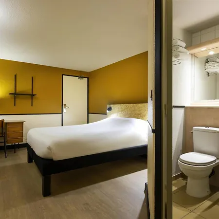 Greet Hotel Villeneuve La Garenne - Renove-3