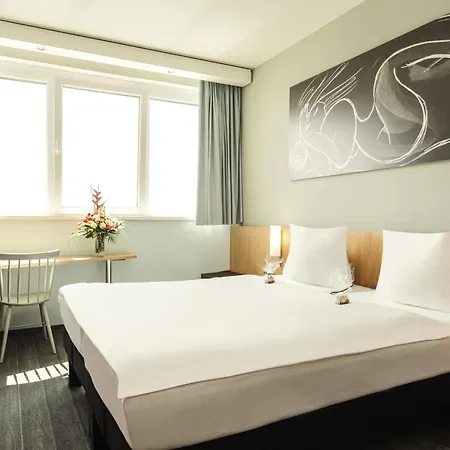 Ibis Vienna Airport-3