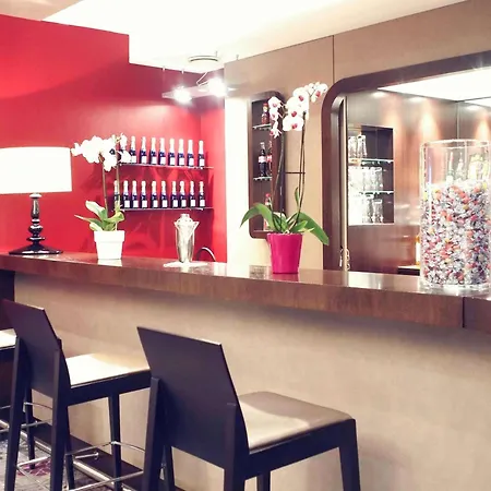 Mercure Angers Centre Gare-3