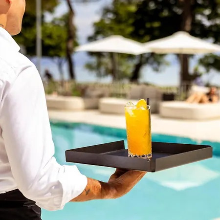 Hi Hotels Sirmione - Lakeview Pool-3