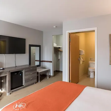 Amsterdam Inn & Suites, An Ascend Collection Hotel-2