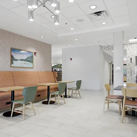 Hampton Inn Inwood-2