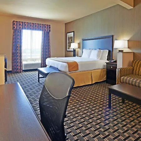 Holiday Inn Express Hotel & Suites Ennis By Ihg-2