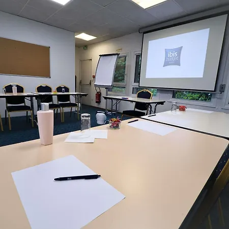 Ibis Budget Blois Centre-2