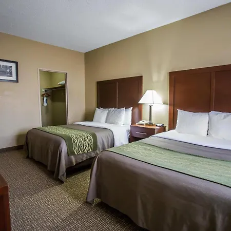 Comfort Inn Morris I-80-2