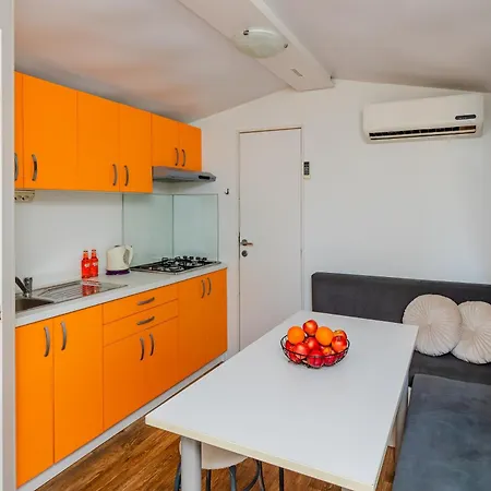 Mobile Homes Camp Perna - Adriatic Kampovi-2