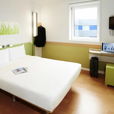 Hotel Ibis Budget Lyon Eurexpo --2