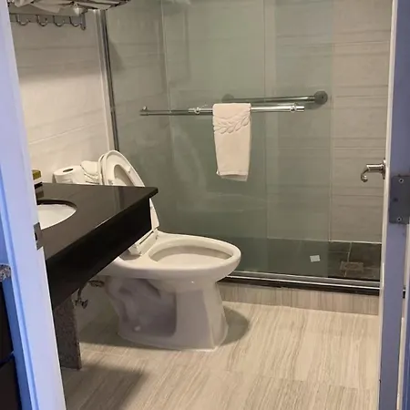 Kluane Park Inn-3