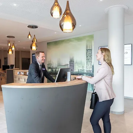 Novotel Duesseldorf Airport-3
