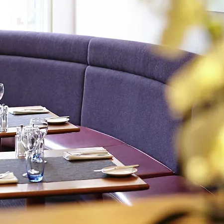 Novotel Wolverhampton City Centre-2