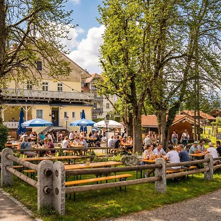 Hotel Garni Ammergauer Hof-3