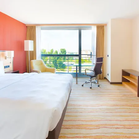 Courtyard By Marriott Duesseldorf Hafen-2