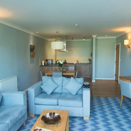 De Vere Cotswold Water Park Apartments-3