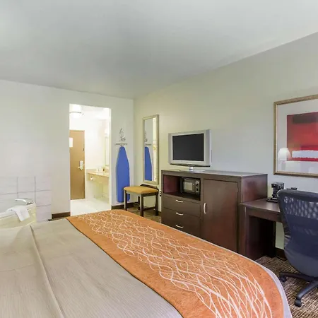 Comfort Inn Franklin Highway 96-2