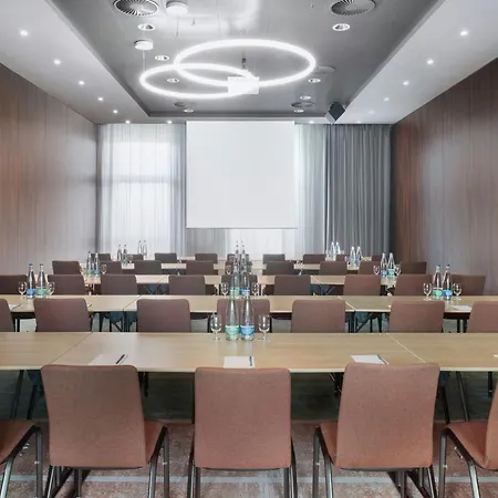 Courtyard By Marriott Basel-3