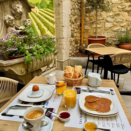 Hotel Du Midi-3