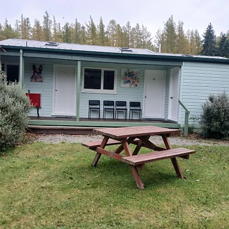 Alpine Holiday Apartments & Campground-2