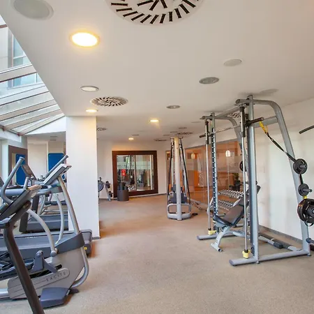 Doubletree By Hilton Bratislava-3