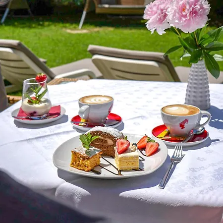 Hotel Rosenheim-3