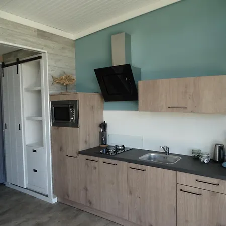 Beach Hotel Oostvoorne-2