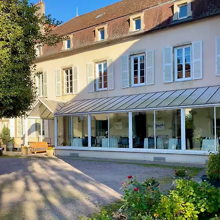 Hôtel des Cymaises-3