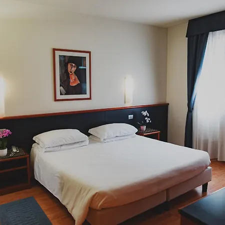 Hotel Crystal-2