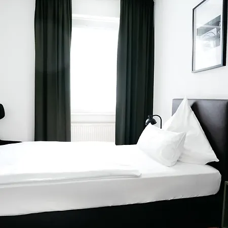 Hotel Neuhaus-3