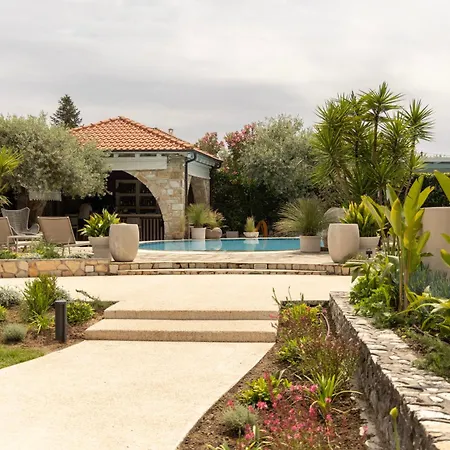 Nikoleta Hotel And Villas-3