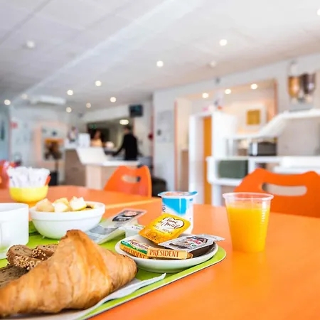 ibis budget Amberieu en Bugey/Chateau Gaillard A42-3