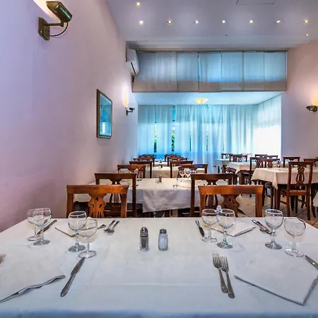 Hotel Ambasciatori-2