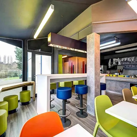 Ibis Budget Caen Memorial-2