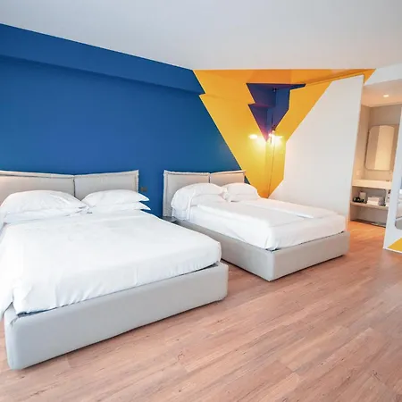 Hoody Active & Happiness Hotel-2