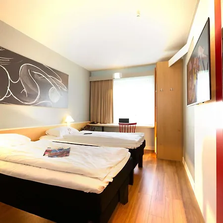 Ibis Koeln Messe-3