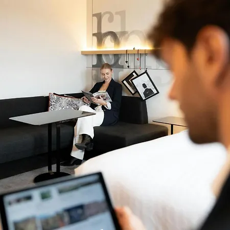 Sheraton Frankfurt Airport Hotel & Conference Center-2
