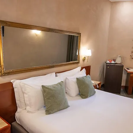 Hotel Accademia-3