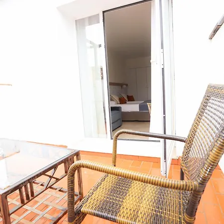 Hotel Oasis Con Parking Incluido-2