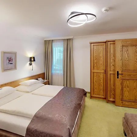 Hotel-Garni Jakober - B&B Und Appartements-2