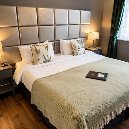 The Farmers Boy Inn Guest House-2