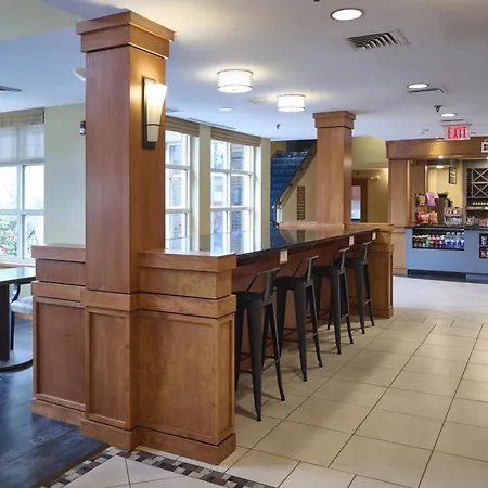 Hilton Garden Inn Lancaster-2