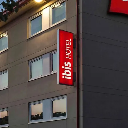Ibis Cornella-3