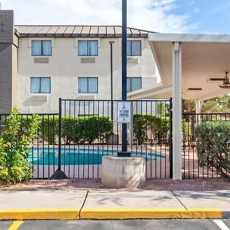 Super 8 By Wyndham Mesa Gilbert-2