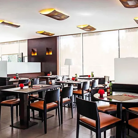 Ibis Barcelona Molins De Rei-2