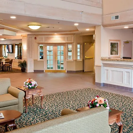Comfort Suites University Area Notre Dame-South Bend-3