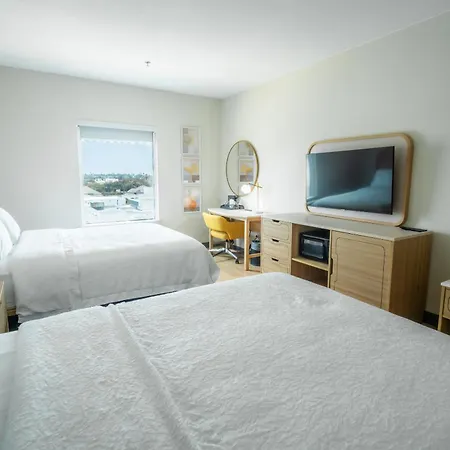 Hampton Inn & Suites Mission-3